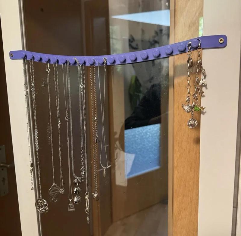 Jewellery chain holder for Ikea BILLY