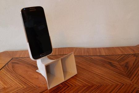 Galaxy S4 speaker horn