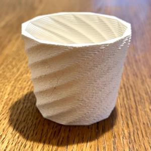 Simple Parametric Vase (OpenSCAD)