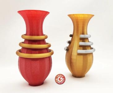 Spacey Vase w/3 Rings