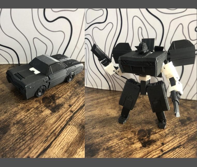 transforming toy swiftslash