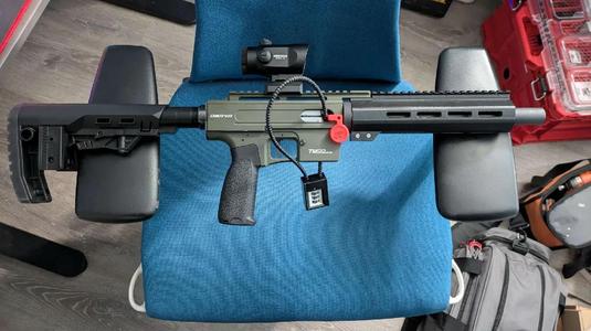 Derya TM-22 – 8.5″ Handguard with Integral Top Rail