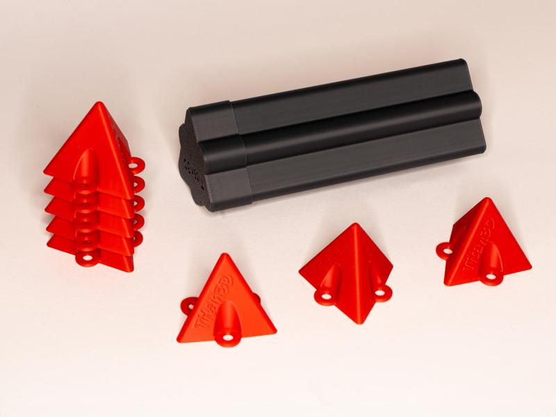 Painter's pyramid stand with Box