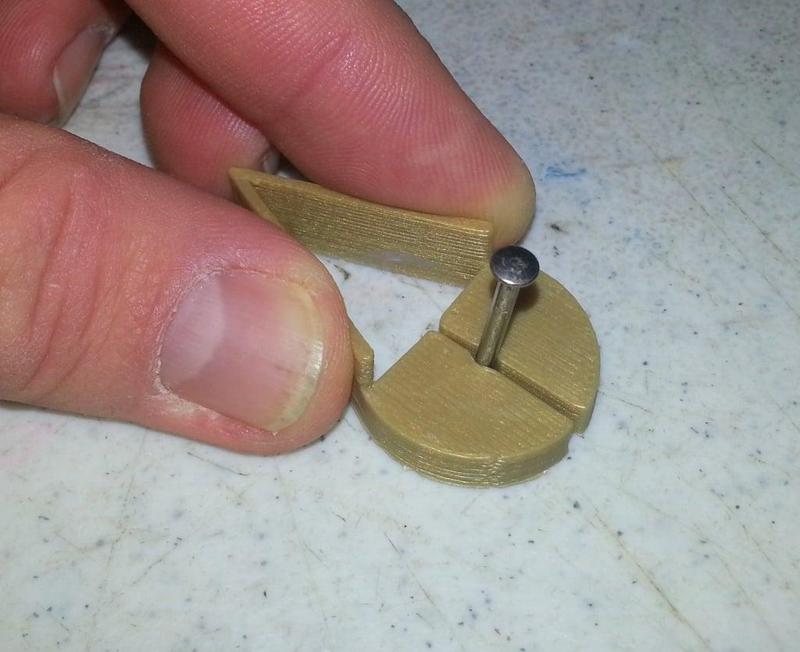 Finger Saver – Nail Holder