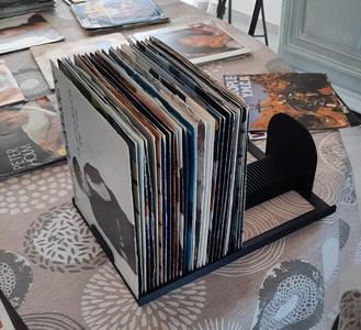 45 rpm vinyl holder