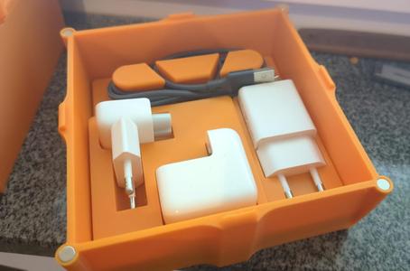 Modular USB Cable/Charger Case, Gridfinity, Magnet