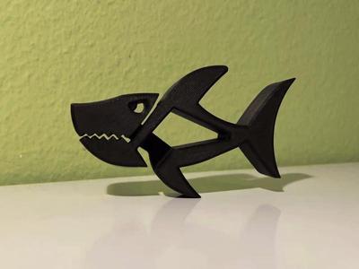 Bitey SHARK clip   