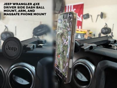 Jeep Wrangler 4xe Driver Dash Ball & MagSafe Mount