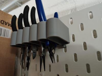 Nipper holder for skadis