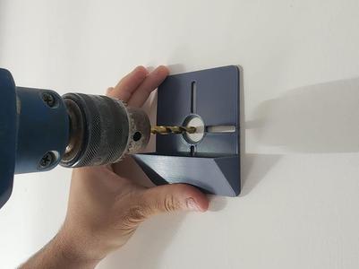 Drilling Guide And Dust Collector