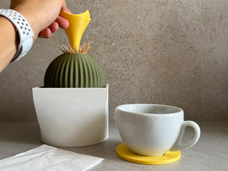 Cacti Parti, a set of coasters, napkins and toothpick holders.