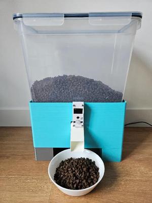Automatic Cat Colony Carer   