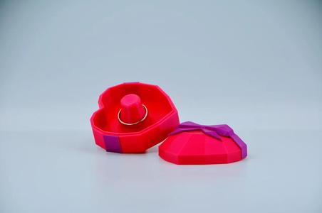 Low Poly Heart-Shaped Ring Box