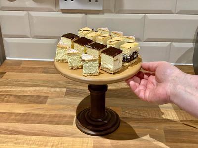 Round Wooden Cake Stand and Dessert Pedestal Display Stand (3 Size of Plate)