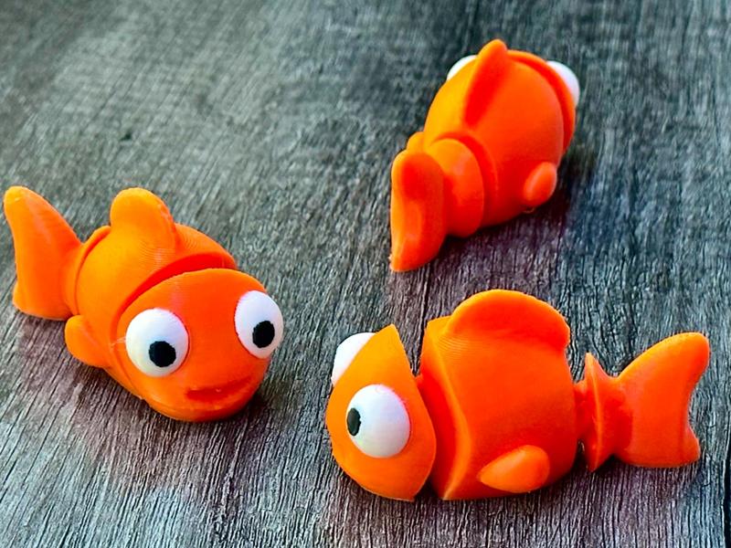 Articulated Flexi Fish - Fidget Toy - Small