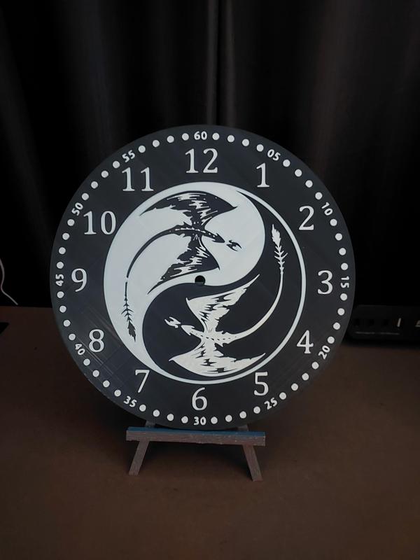 Twin Dragons Yin Yang Clock