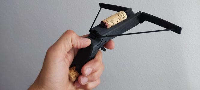 Mini ballesta lanza tapones de corcho / Crossbow spear cork stopper