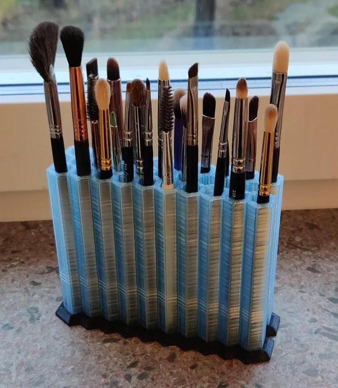 Vase mode Make up brush stand – Small brushes