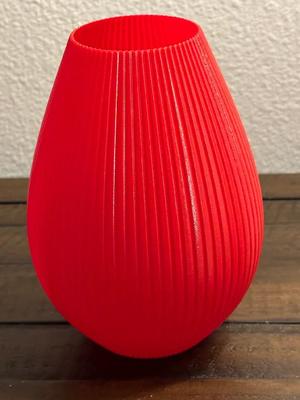 Vase Mode Ribbed Vase