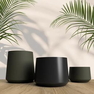 Simple planter set