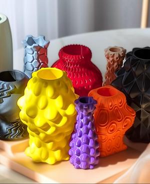 Cacophany Vase – Textured Chaos Vase