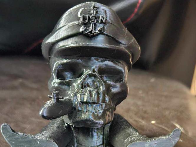 Skull Stand Phone