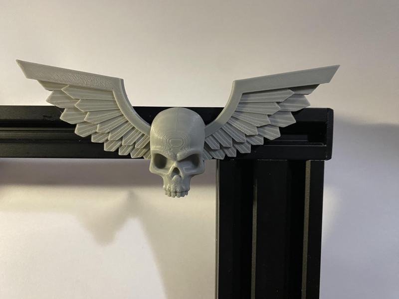 Imperialis Logo V Slot