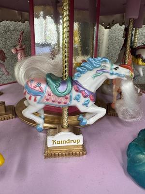 Raindrop Style Matchbox Carousel Horse
