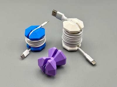Cable organizer – adaptable cable capacity