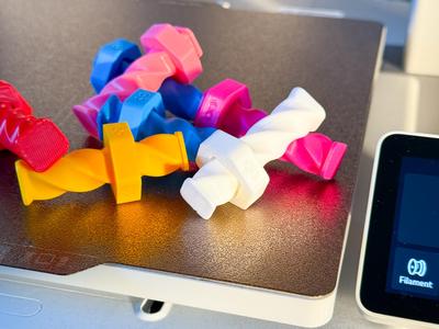 Micro Swirl Stick – Bolt Fidget – Print in Place