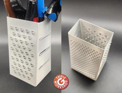 Cheese Grater Spiral Vase Caddy
