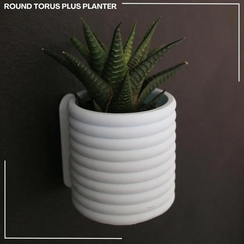 Round Torus Plus Vase / Planter