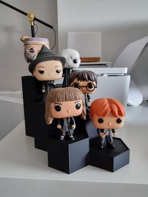 FUNKO/ACTION FIGURE STAND