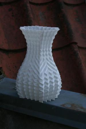 Hexagon zigzaggy vase