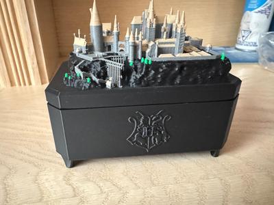 AUTOMATIC music box – Hogwarts Castle/Harry Potter