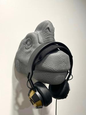 BRACHIOSAURUS HEAD WALL MOUNTED HEADPHONES HOLDER – EASY PRINT