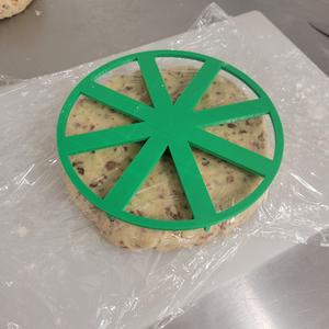 8 inch cake/dough divider