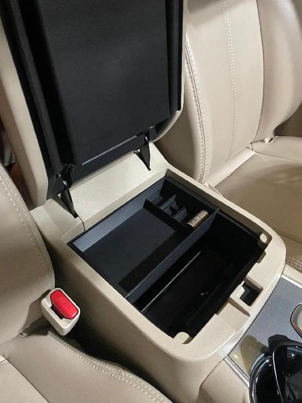 Nissan Pathfinder Armrest Tray 2013-2020