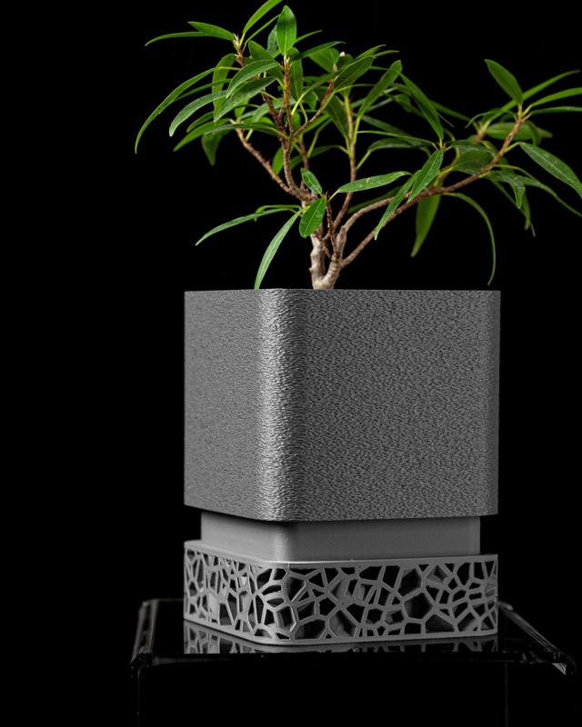 Vori Square Planter by MODERN MACHINE