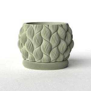 Planter with dripping tray