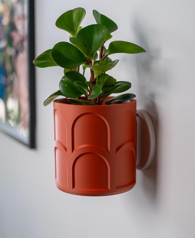 Wall Planter with Hidden Drip Tray – LG02