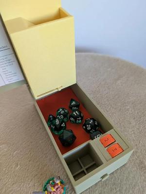DnD dice xox with dice tower, mini storage, roll-area, HP-wheel