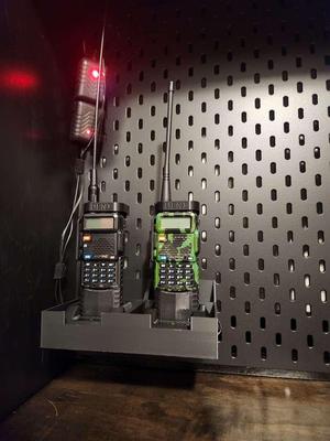 Baofeng UV5R Charger SKÅDIS / Wall Mount