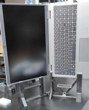 Laptop vertical stand
