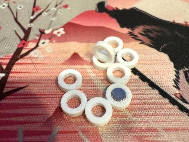 4mm x 2mm to 7mm x 2mm Magnet Adapter
