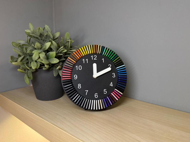 Filament Swatch – Stand Clock
