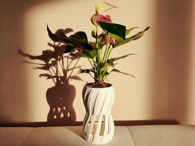 Self-Watering-Planter