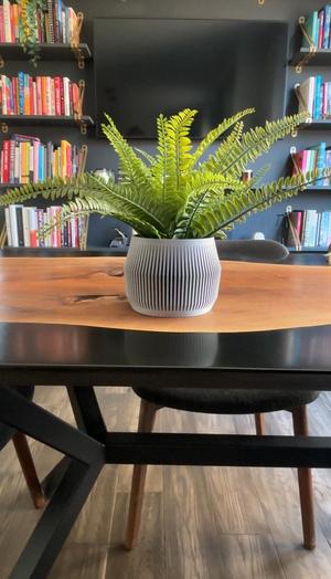Serial-Plane Planter