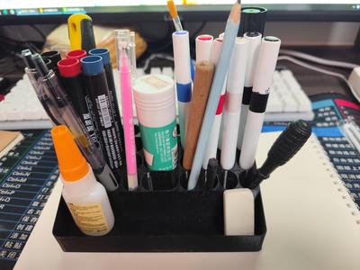 Pen holder