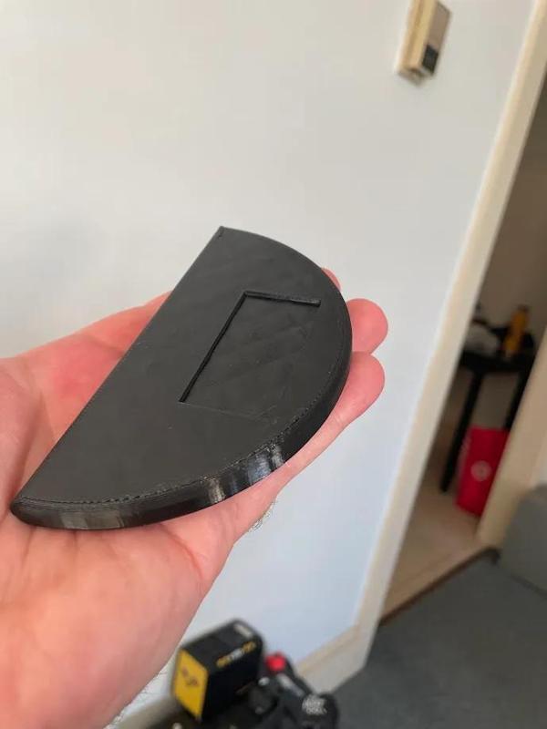 Sanding Taco for 5″ circular sanding pads w/ recessed velcro pockets